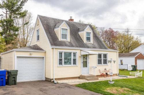 117 Hartford Ave, Hartford, CT 06109 exterior