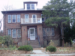 55 Crosby Rd, Roxbury-Xing, MA 02467 exterior