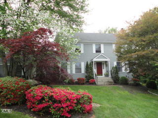 31 Summer View Dr, Upper Stepney, CT 06468 exterior