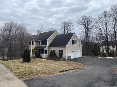 26 Partridge Run, Bristol, CT 06010 exterior