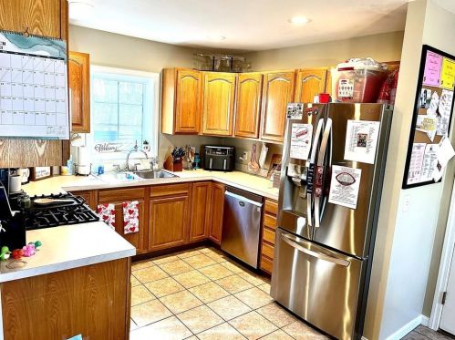 116 Steve Lopes Way, Woonsocket, RI 02895 exterior