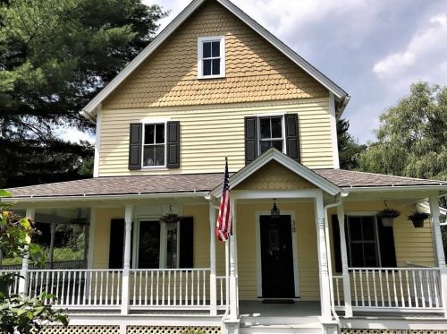 38 Grant St, Norfolk, CT 06058 exterior