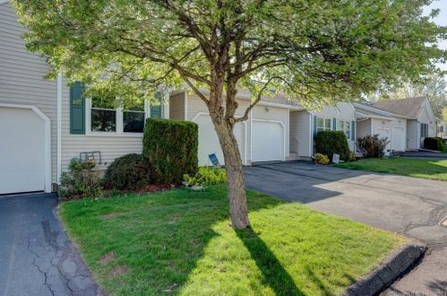 712 Berry Patch Way, Southington, CT 06489 exterior