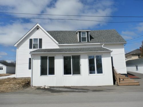 5 Cremerie St, Grand Isle, ME 04746 exterior