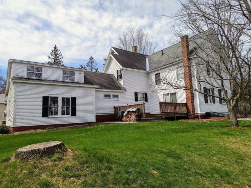 25 School St, Hopkinton, NH 03229 exterior