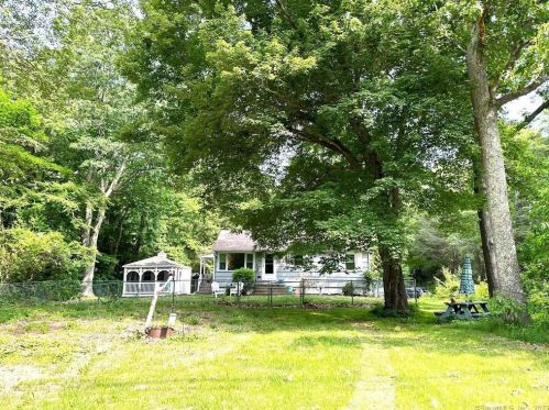 1740 Gold Star Hwy, Groton, CT 06340 exterior