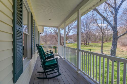 2 Willow Rdg, Biddeford, ME 04005 exterior