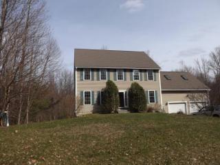 40 Chelsea Ct, Henniker, NH 03242 exterior
