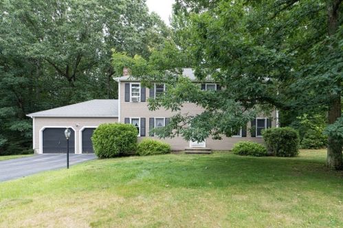 3 Gaskill Cir, Hopedale, MA 01747 exterior