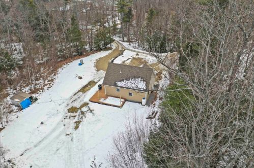 25 Smithville Rd, New-Ipswich, NH 03071 exterior