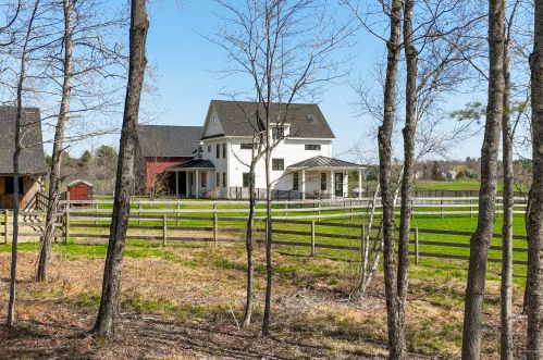147 Ryder Rd, Yarmouth, ME 04096 exterior