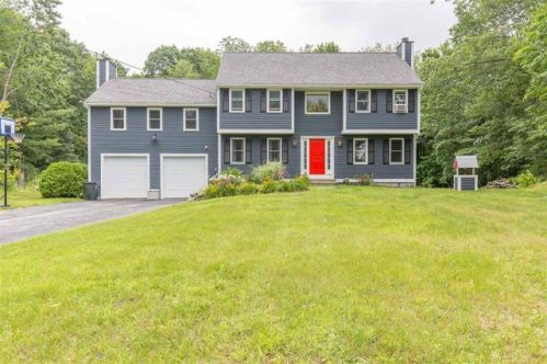 1 Kenneth Rd, Sandown, NH 03873 exterior