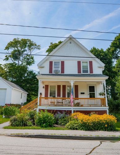 4 Cottage St, Bath, ME 04530 exterior