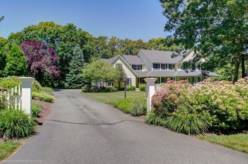 170 Pheasant Run, South-Kingstown, RI 02874 exterior