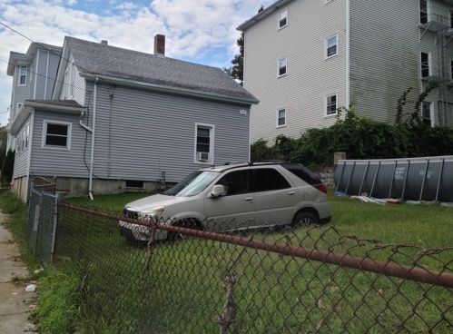 661 3Rd St, Fall River, MA 02721 exterior