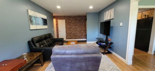 40 Kennedy Dr, Bridgeport, CT 06606 exterior