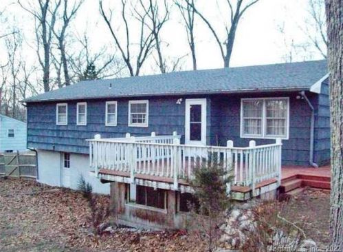 849 Long Cove Rd, Gales Ferry, CT 06335 exterior