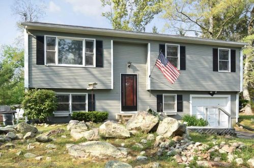 94 Buttonwoods Rd, Richmond, RI 02898 exterior
