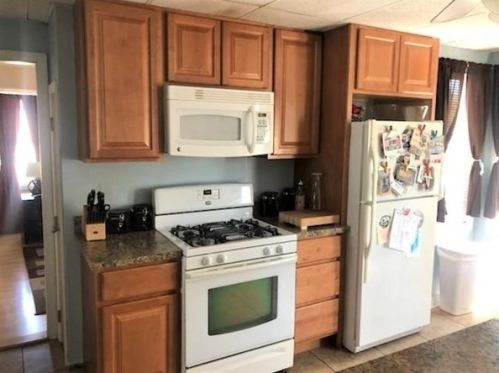 28 Briggs St, Taunton, MA 02780 exterior