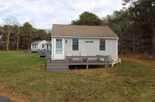 121 Shore Rd, North Truro, MA 02652 exterior