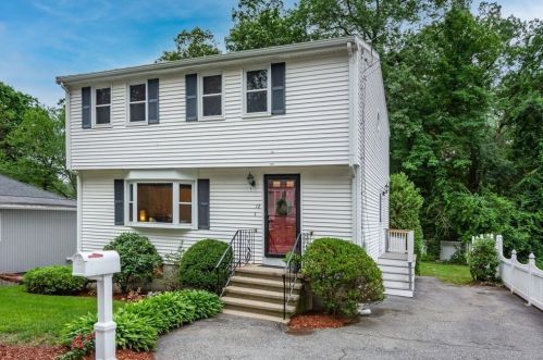 12 Burroughs Rd, North-Reading, MA 01864 exterior