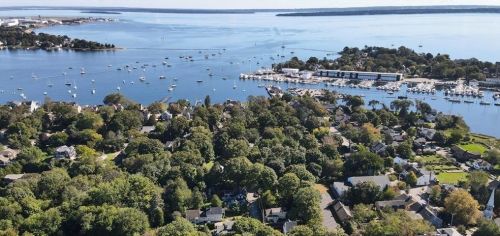 55 Church Ln, North Kingstown, RI 02852 exterior