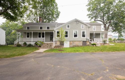 123 Skokorat St, Seymour, CT 06483 exterior