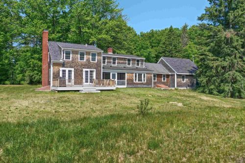 151 Perley Rd, Francestown, NH 03043 exterior