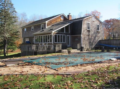 6 Puritan Valley Rd, Brookfield Center, CT 06804 exterior