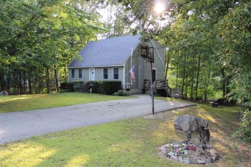 7 Long Leaf Ln, Somersworth, NH 03878 exterior