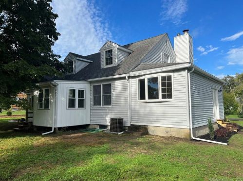 45 Southview Ave, Waterbury, CT 06762 exterior