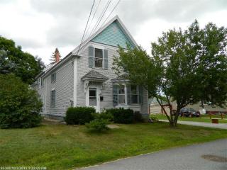 13 Crescent St, Norway, ME 04268 exterior