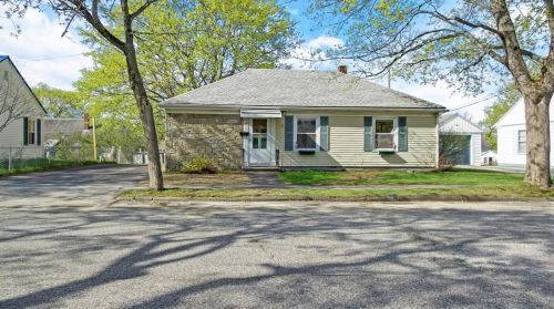 19 Biron Ave, Lewiston, ME 04240 exterior