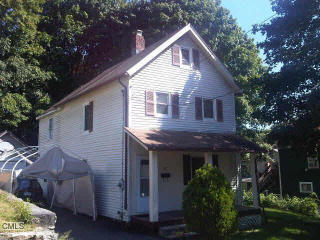 77 Rowan St, Danbury, CT 06810 exterior