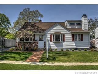 310 Housatonic Dr, Milford, CT 06460 exterior