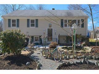 19 Fern Way, Tiverton, RI 02878 exterior