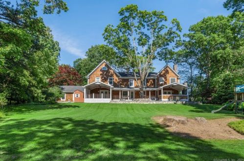 174 Hunting Ridge Rd, Stamford, CT 06903 exterior