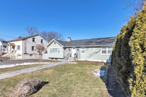 476 Hart St, Bridgeport, CT 06606 exterior