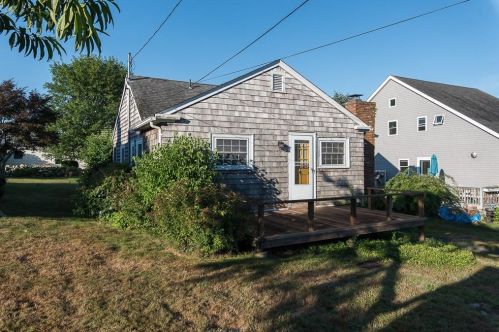 100 Houston Ave, South Kingstown, RI 02882 exterior