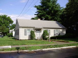 184 Spiers Rd, Newton, MA 02459 exterior