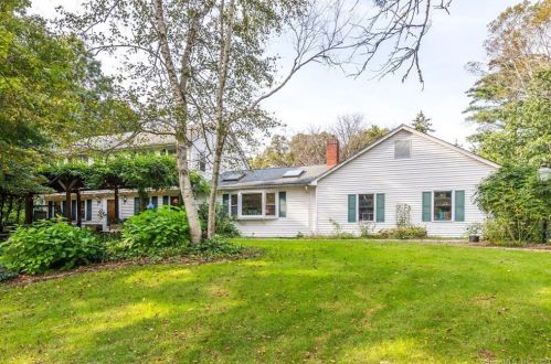 1 Brookside Dr, Granby, CT 06035 exterior