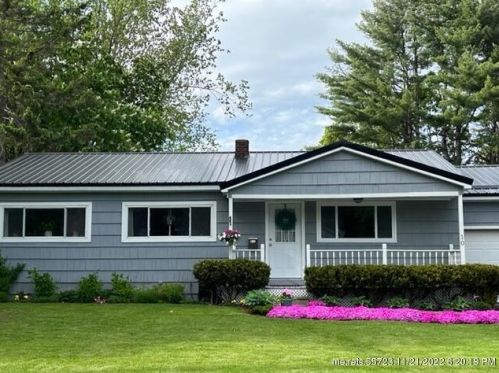 10 Sunset Dr, Orono, ME 04473 exterior