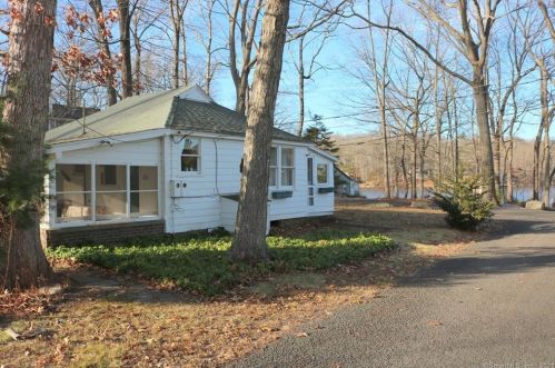 65 Shore Dr, Higganum, CT 06441 exterior