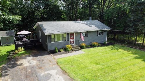 34 Laurelwood Rd, Rutland, MA 01543 exterior