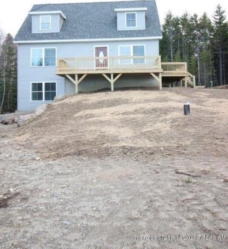 81 Side Rd, Deer-Isle, ME 04627 exterior