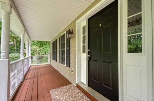27 Bartman Rd, Higganum, CT 06441 exterior