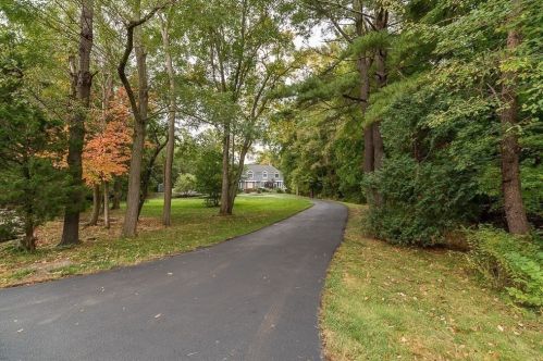 135 Larch Row, Wenham, MA 01984 exterior