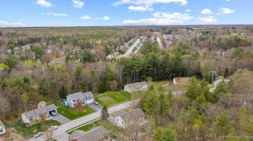 13 Winding Creek Ln, Biddeford, ME 04005 exterior