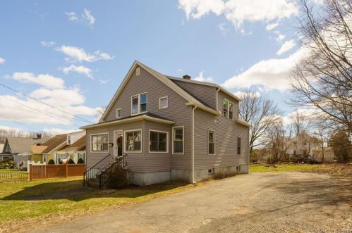 38 Pinehurst Ave, New Britain, CT 06053 exterior