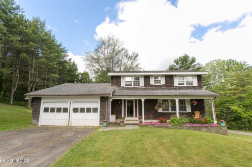 10 Westerhook Rd, Mount-Washington, MA exterior